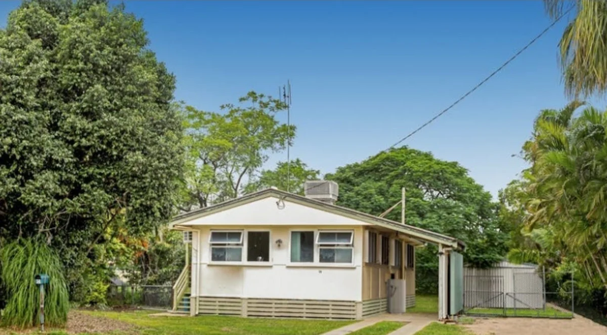 16 McArthur Street, Moura QLD 4718