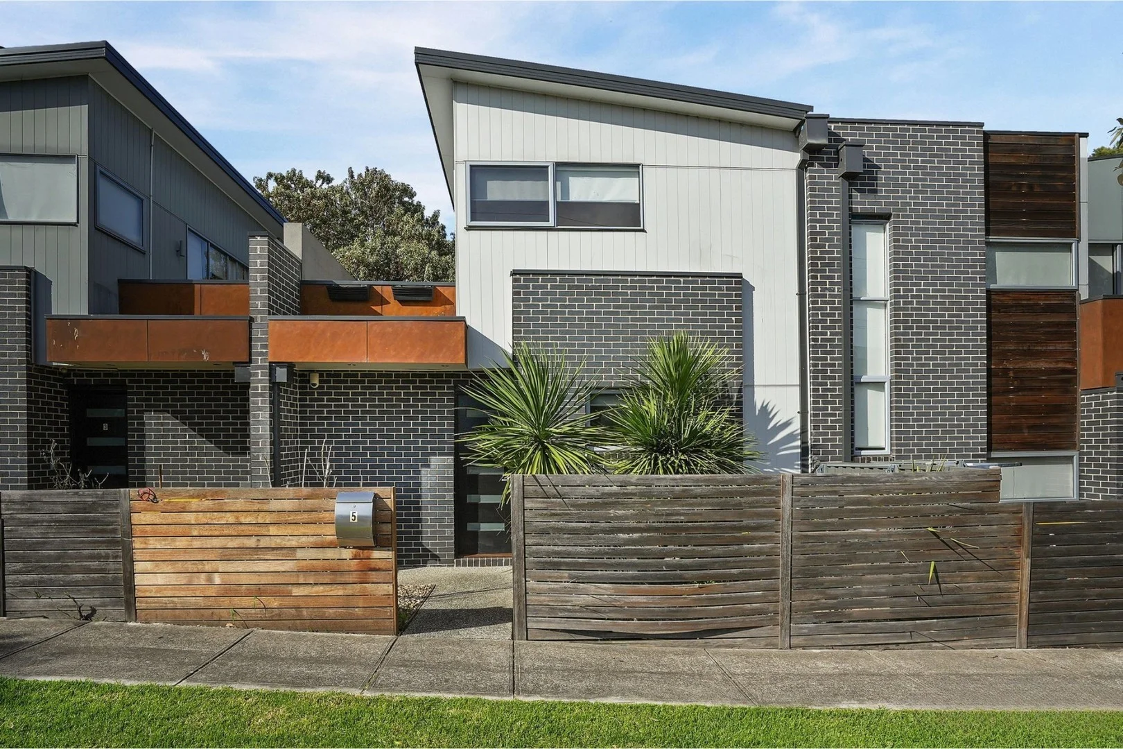 5 Stewart Street, Pascoe Vale VIC 3044
