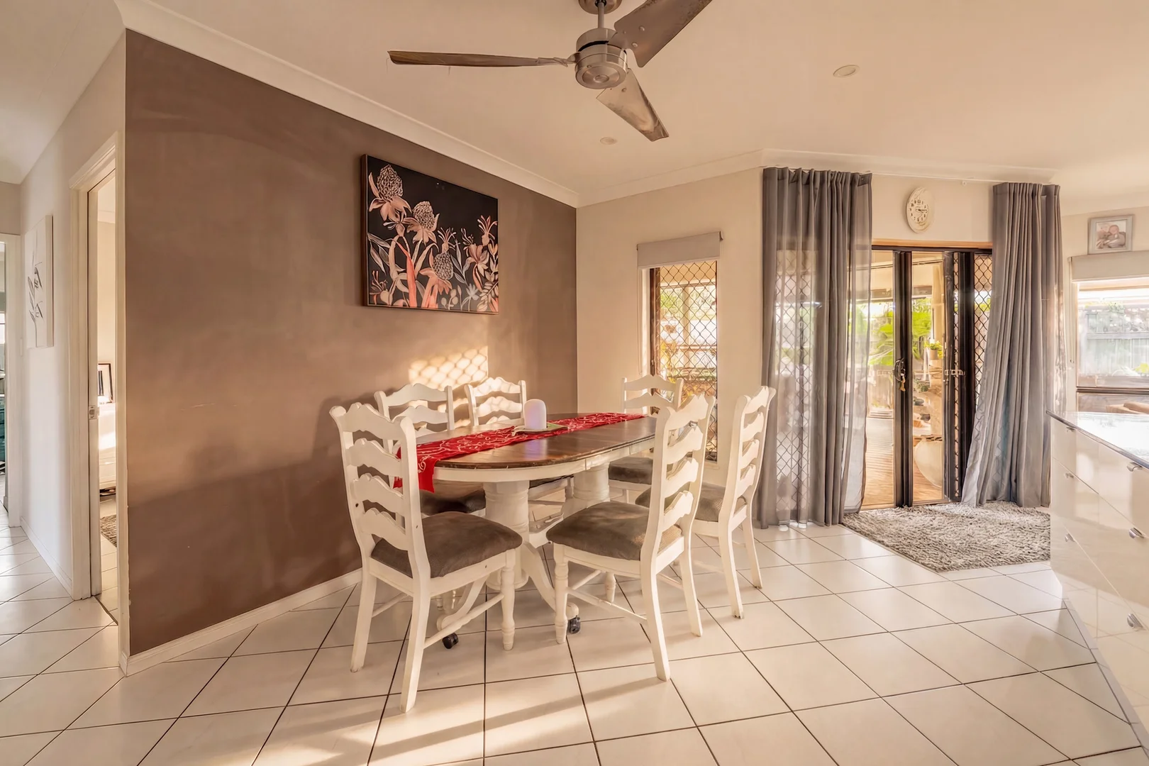 16 Chystanthus Street, Trinity Park QLD 4879 photo 5