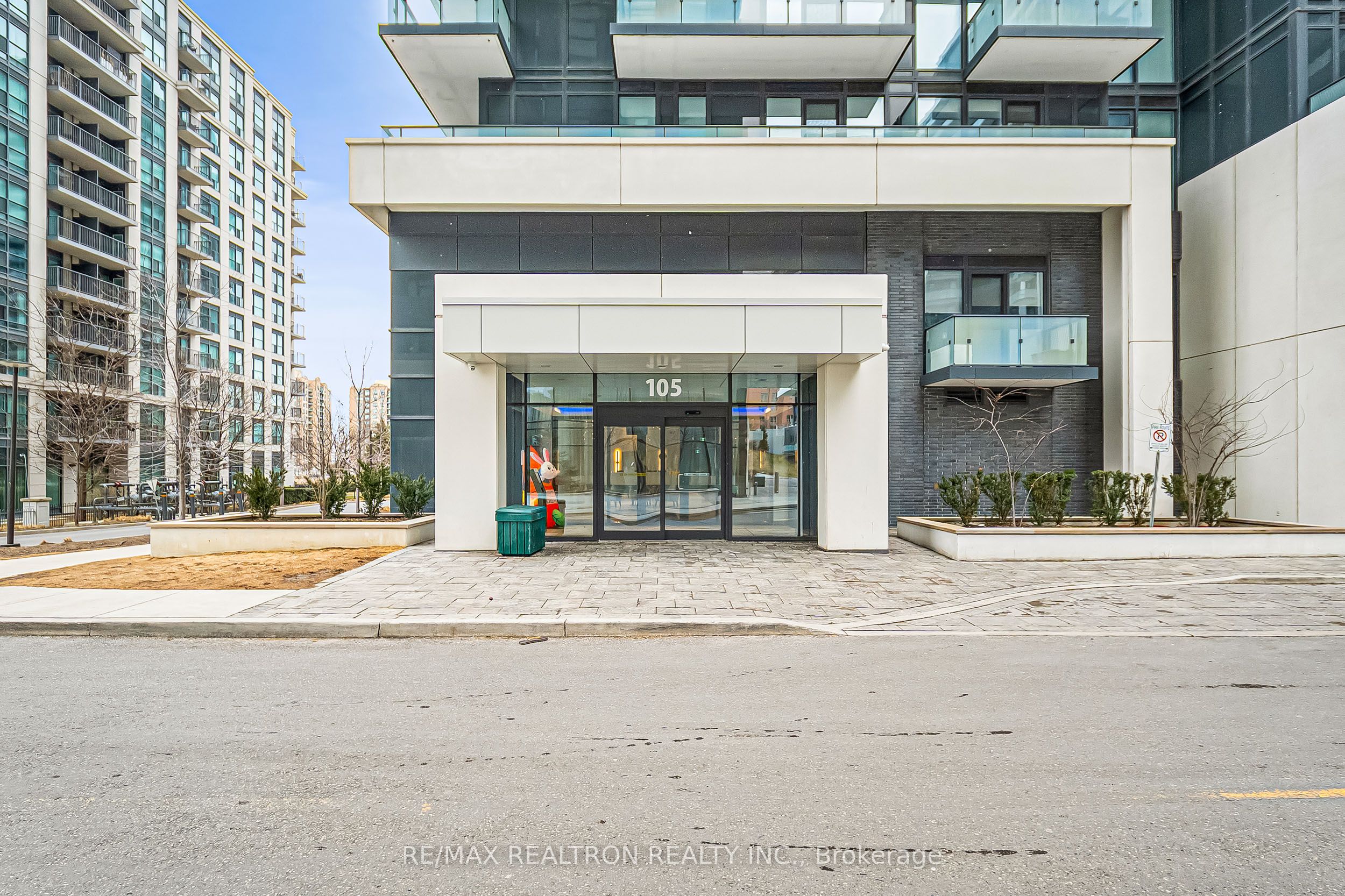 Additional image 2 of 1202-105 Oneida Crescent, Richmond Hill, ON, L4B 0H6