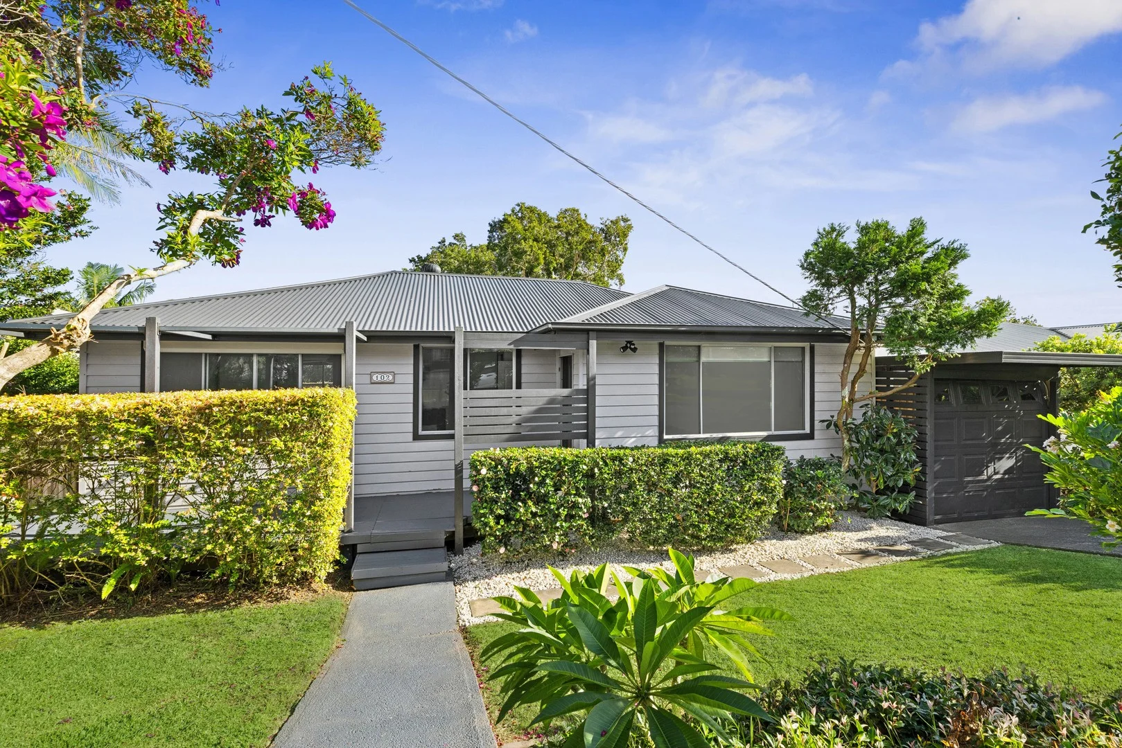 102 Lowanna Avenue, Forresters Beach NSW 2260