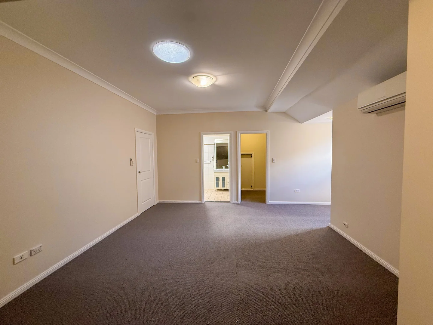 Additional image 8 of 2/172 Glossop Street, St Marys NSW 2760