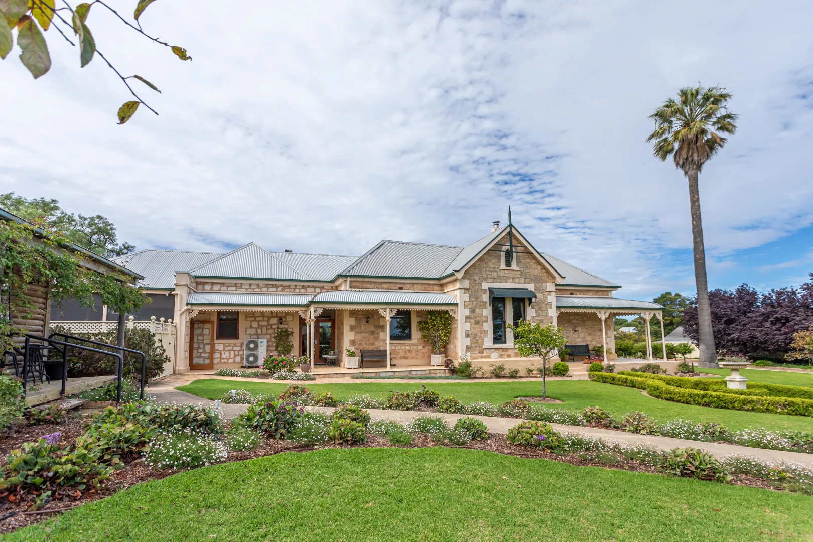 43 Gordon Street, Naracoorte SA 5271 photo 3