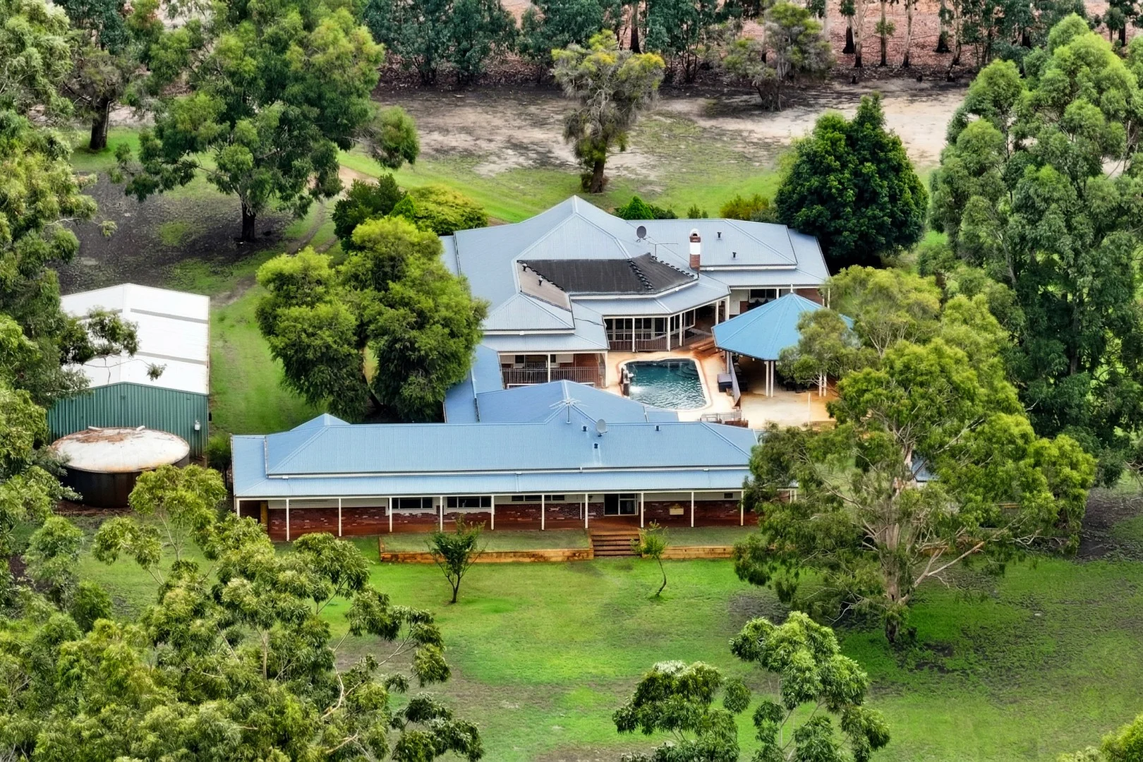 209 Kargotich Road, Oakford WA 6121