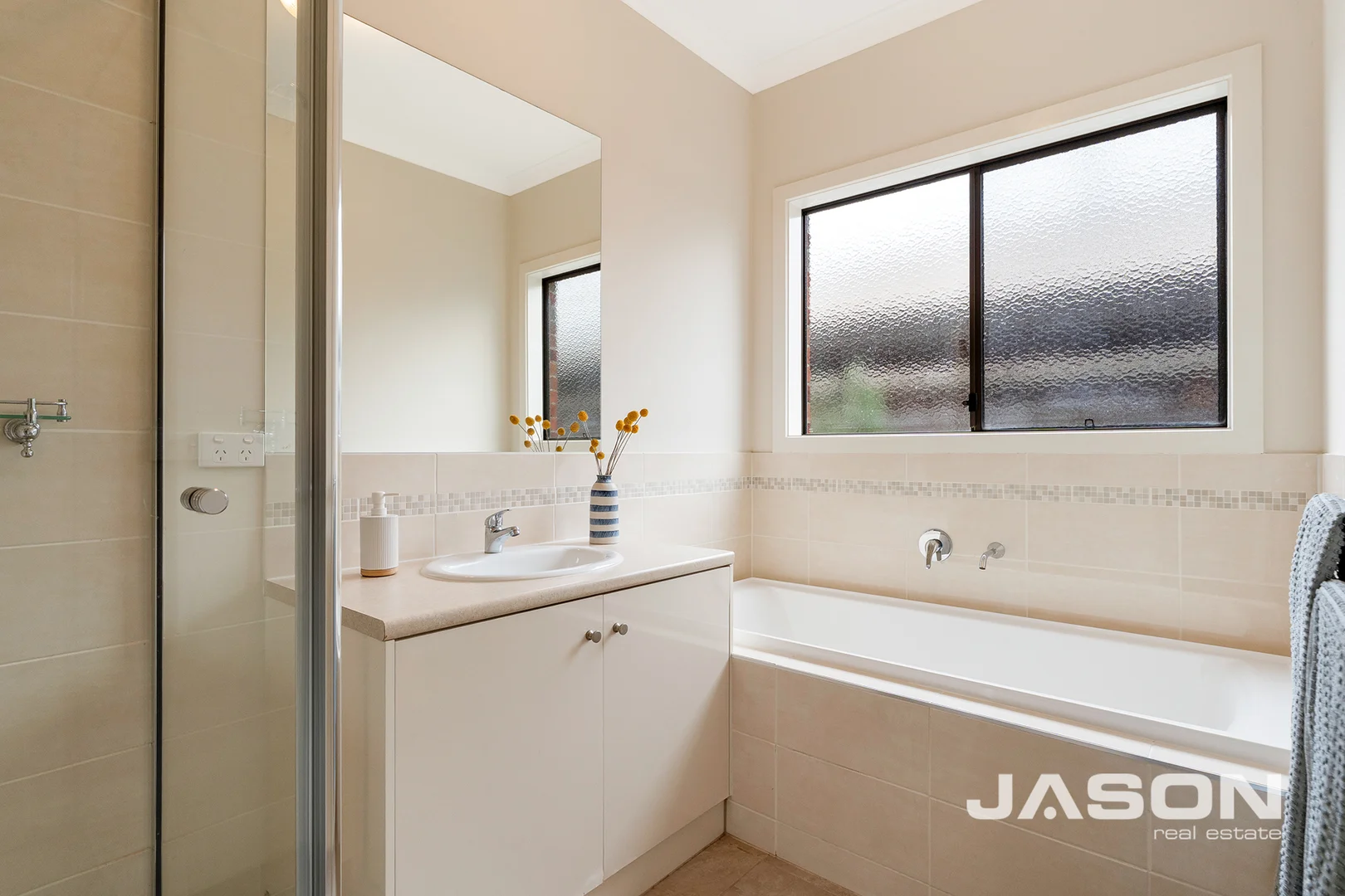 Additional image 18 of 8 Caroline Court, Greenvale VIC 3059