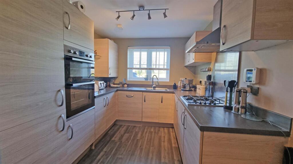 Burnham Road, Wythall photo 3