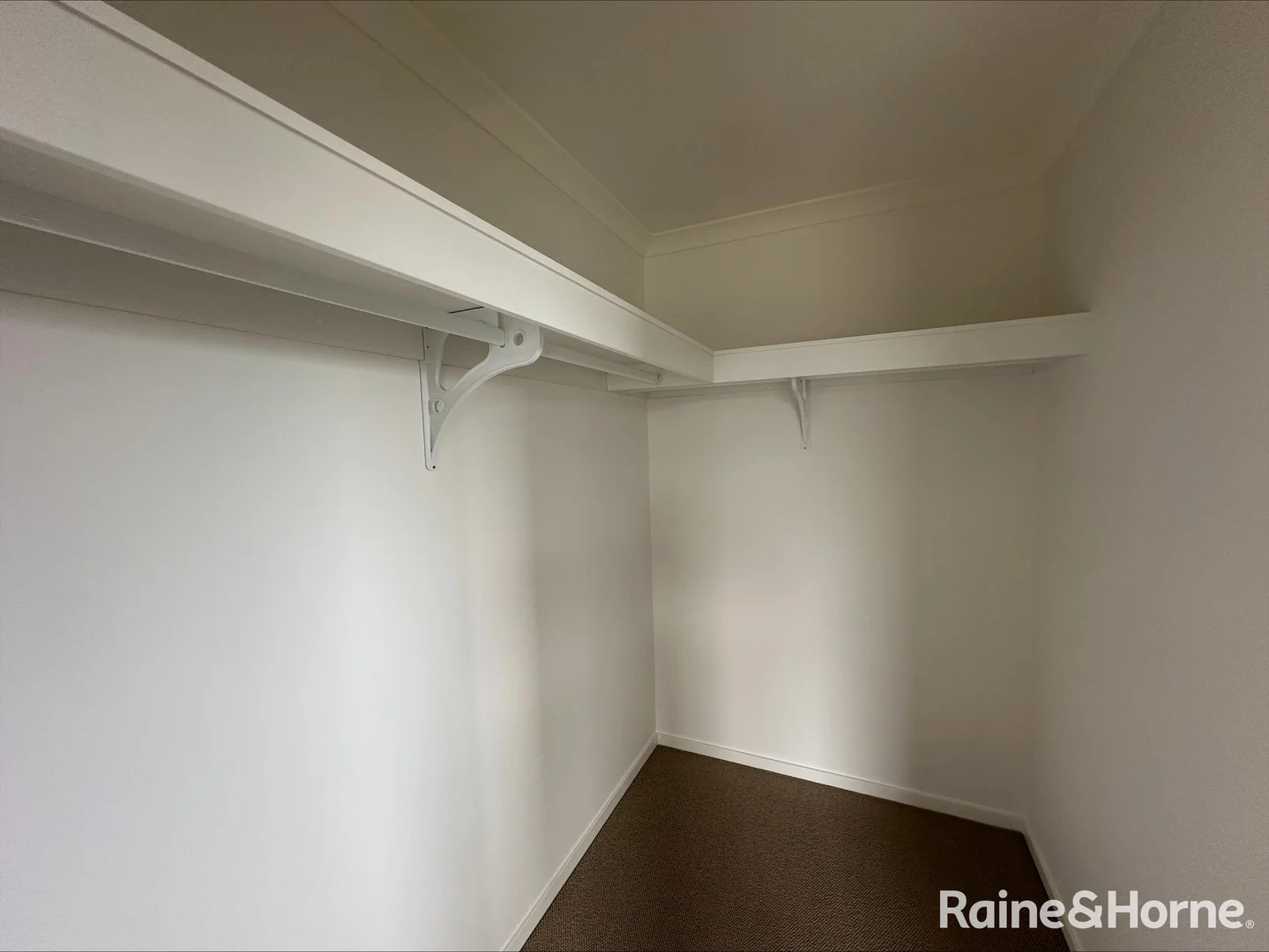 31 Francesca Boulevard, Munno Para West SA 5115 photo 4