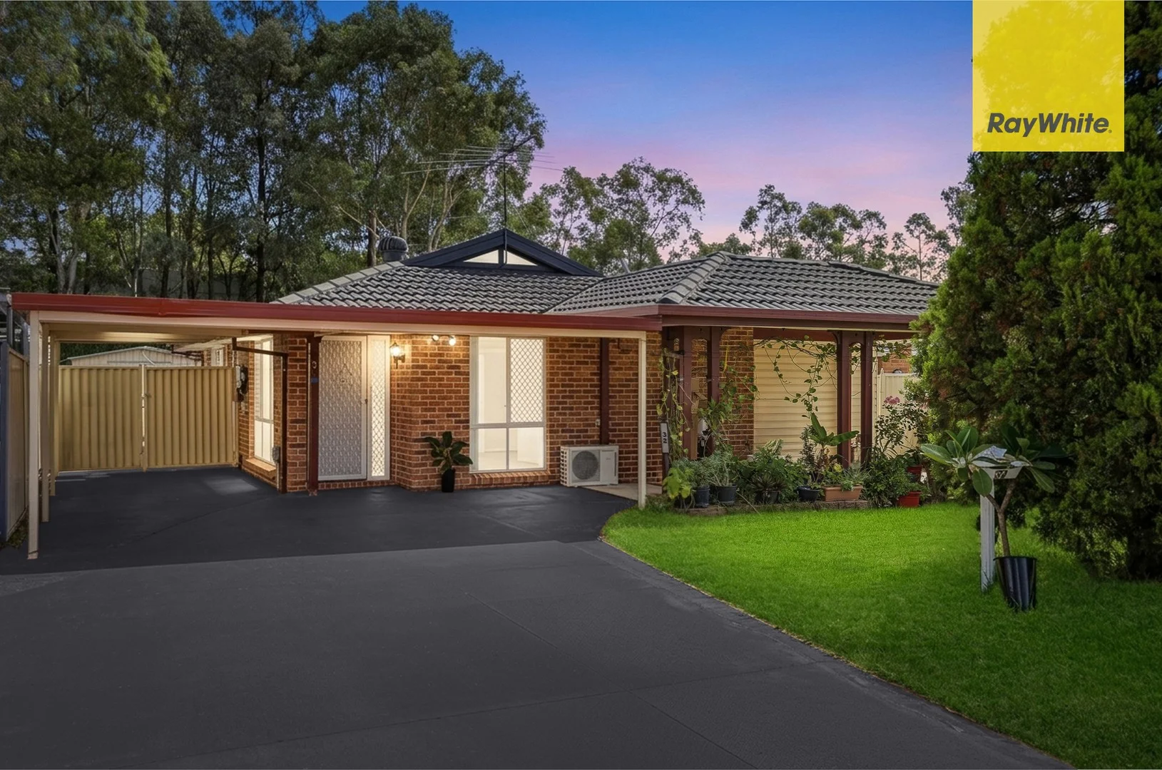 32 Woodley Crescent, Glendenning NSW 2761