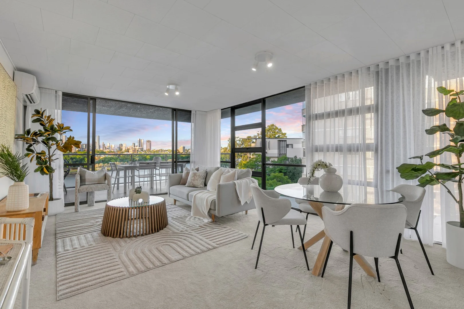 24/72 Sandford Street, St Lucia QLD 4067