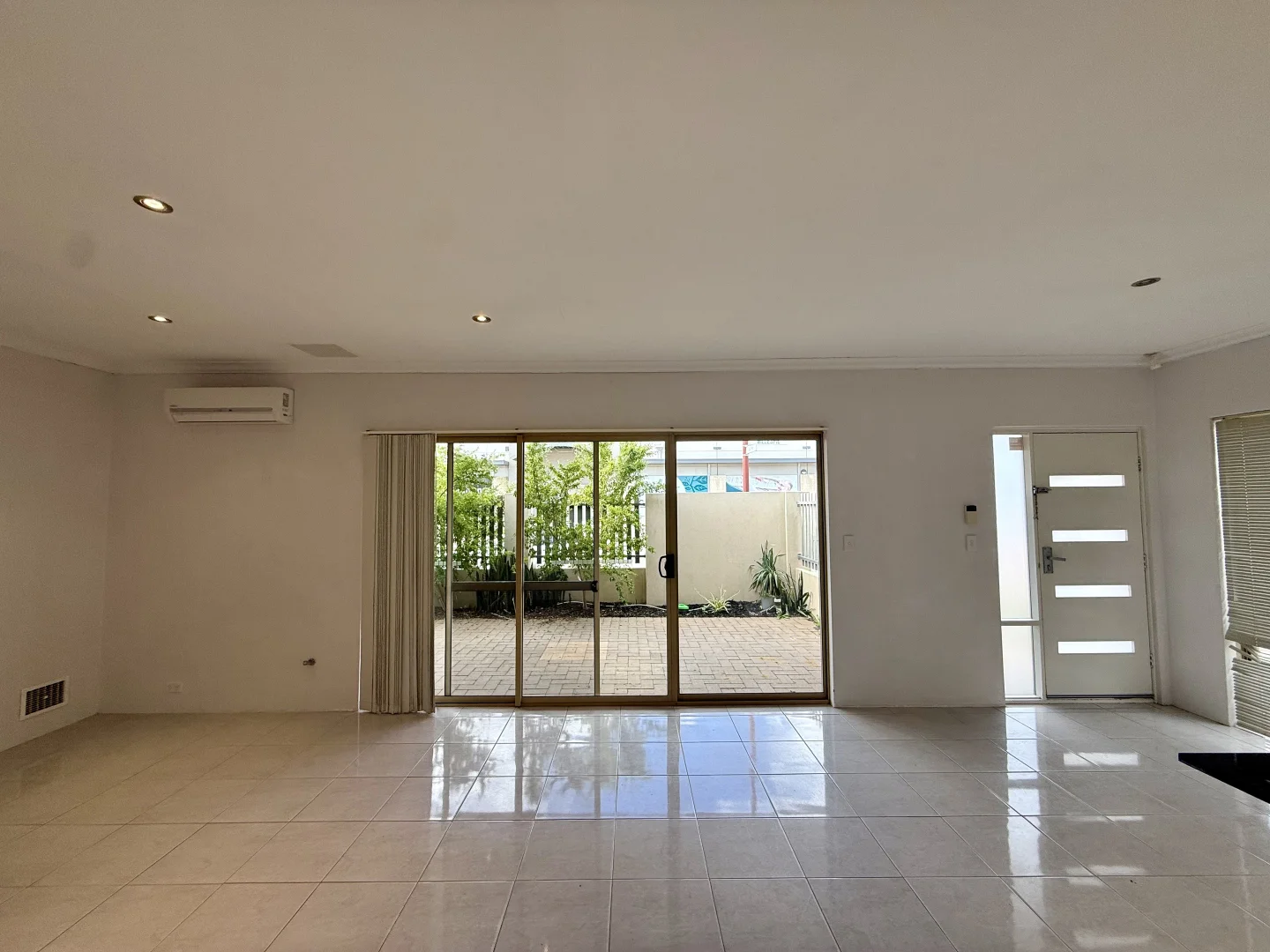 Additional image 4 of 1/152 Willespie Drive, Pearsall WA 6065