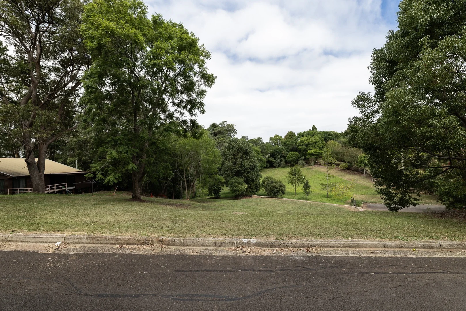 Lot 1 Allinga Street, Mount Lofty QLD 4350