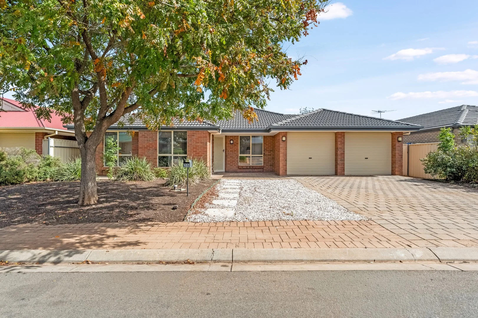 25 Arcadia Drive, Smithfield SA 5114