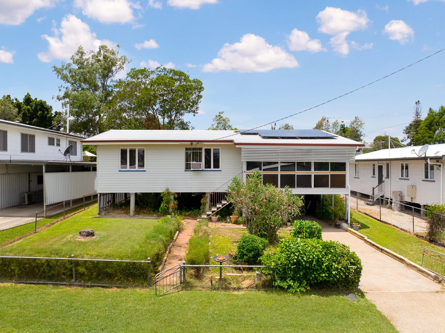 8 Cross Street, Raceview QLD 4305
