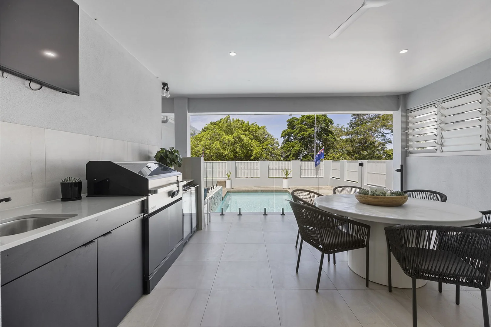 Additional image 8 of 59 Hicks Road, Glenella QLD 4740