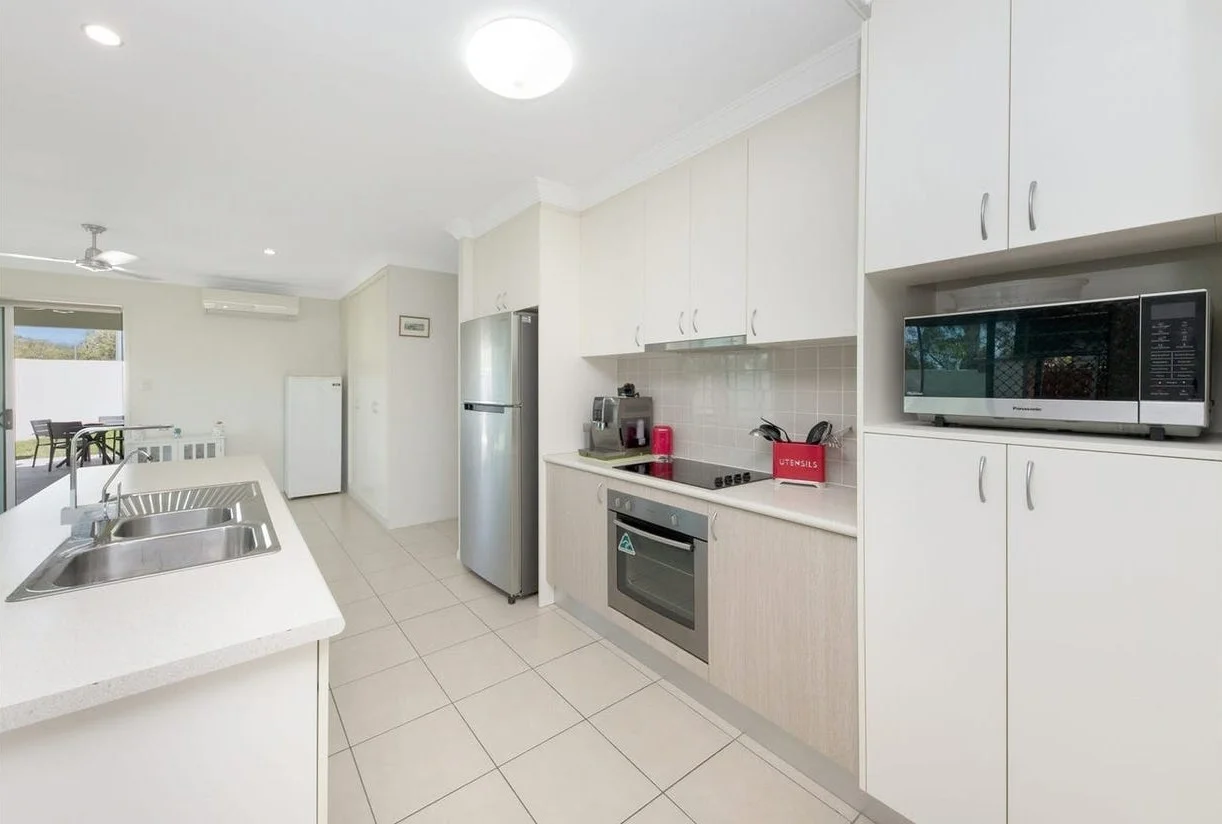 95 Monolith Cct, Cosgrove QLD 4818 photo 5