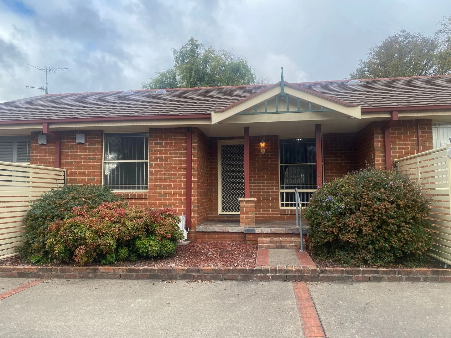 6/159a Barney Street, Armidale NSW 2350