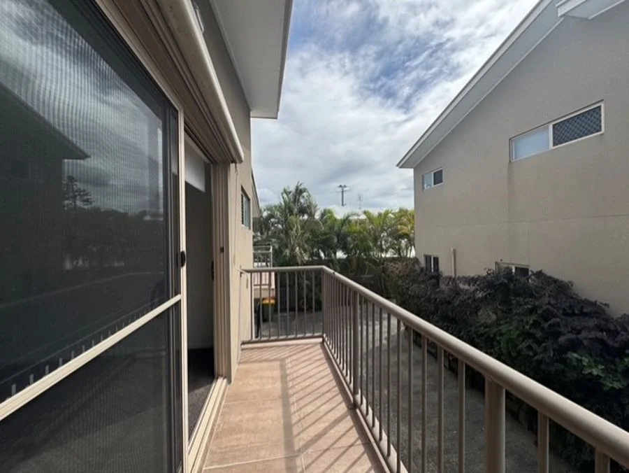 Additional image 14 of 2/18 Fourth Avenue, Labrador QLD 4215