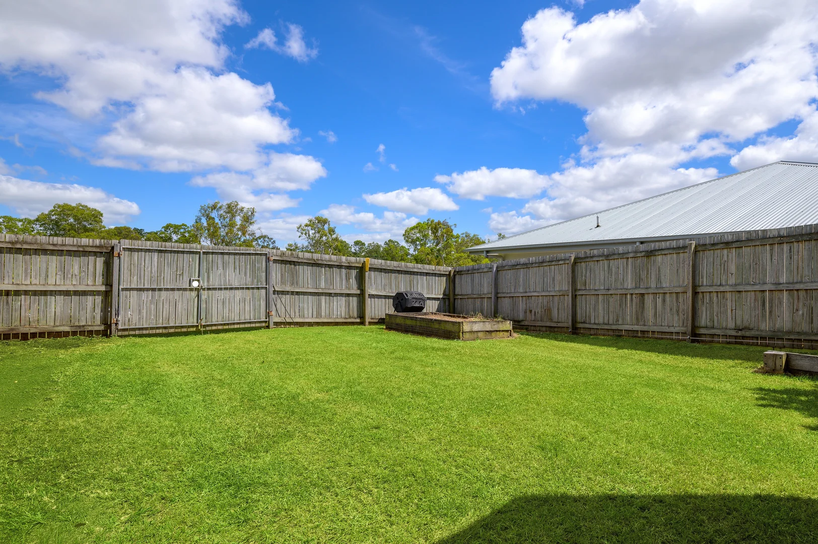 Additional image 16 of 35 Judicial Circuit, Jones Hill QLD 4570