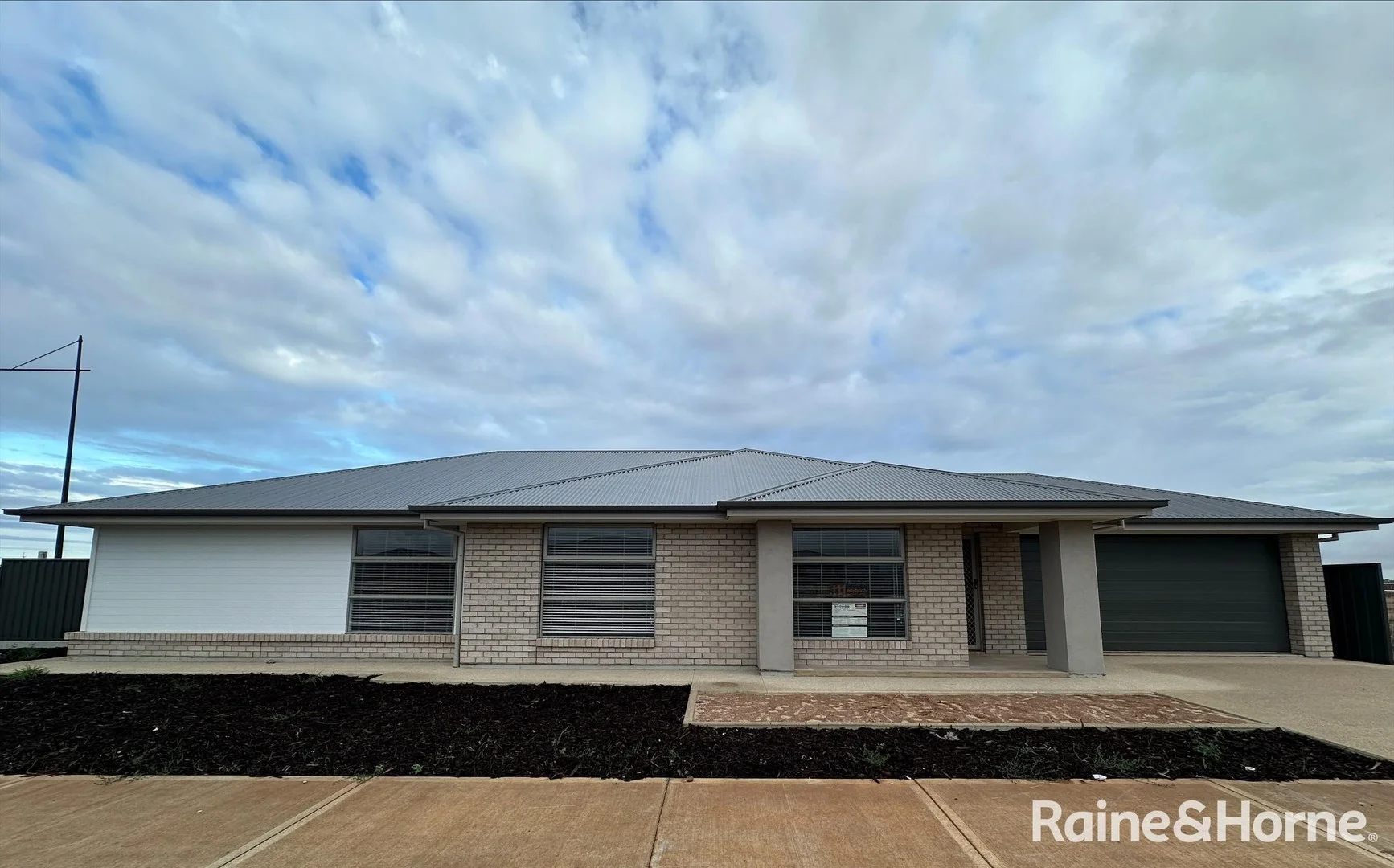 93 Tudorvale Drive, Munno Para West SA 5115