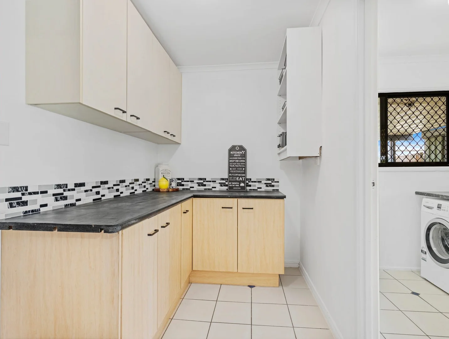 Additional image 3 of 40 Waratah Avenue, Victoria Point QLD 4165