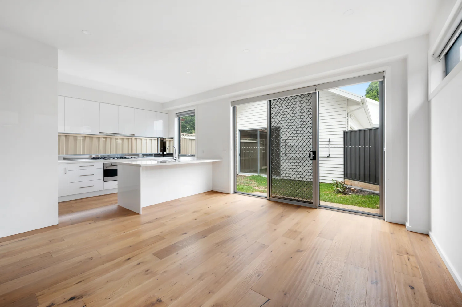Additional image 2 of 2/66 Blenheim Road, Newport VIC 3015