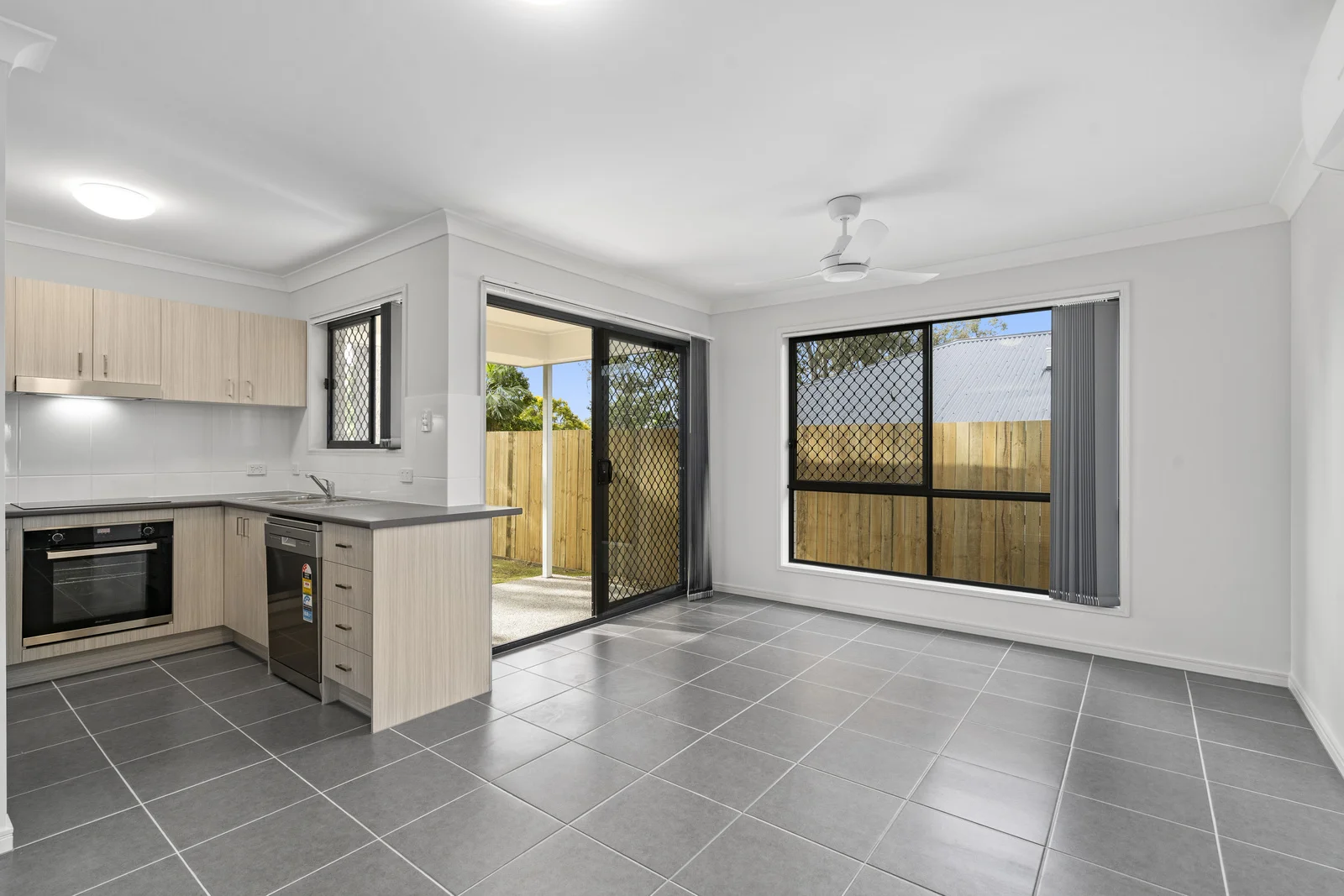 Additional image 3 of 1/26 Finch Court, Loganlea QLD 4131
