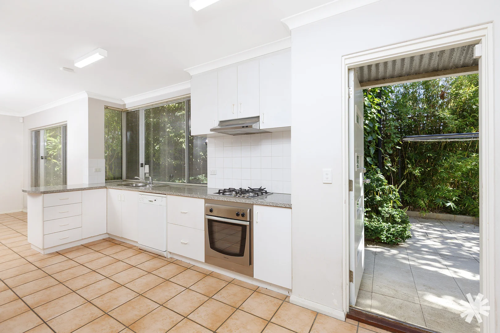 Additional image 8 of 94A Armadale Road, Rivervale WA 6103