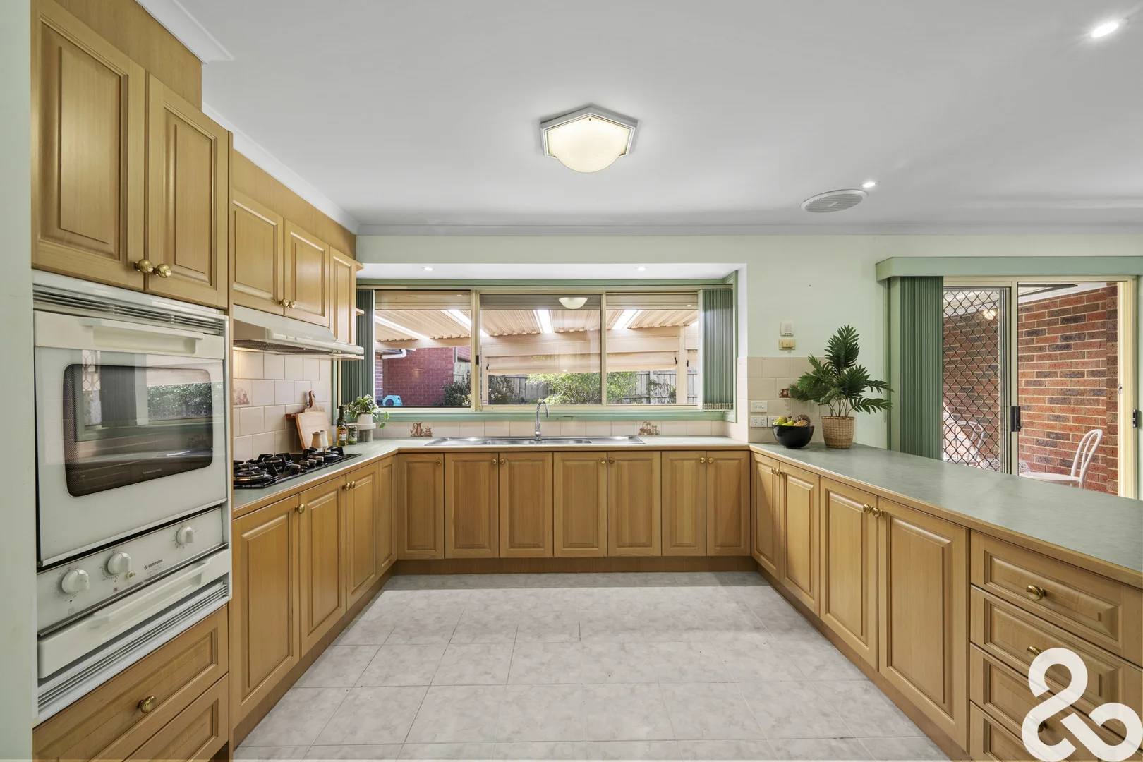 Additional image 10 of 2 Hillrise Court, Mill Park VIC 3082