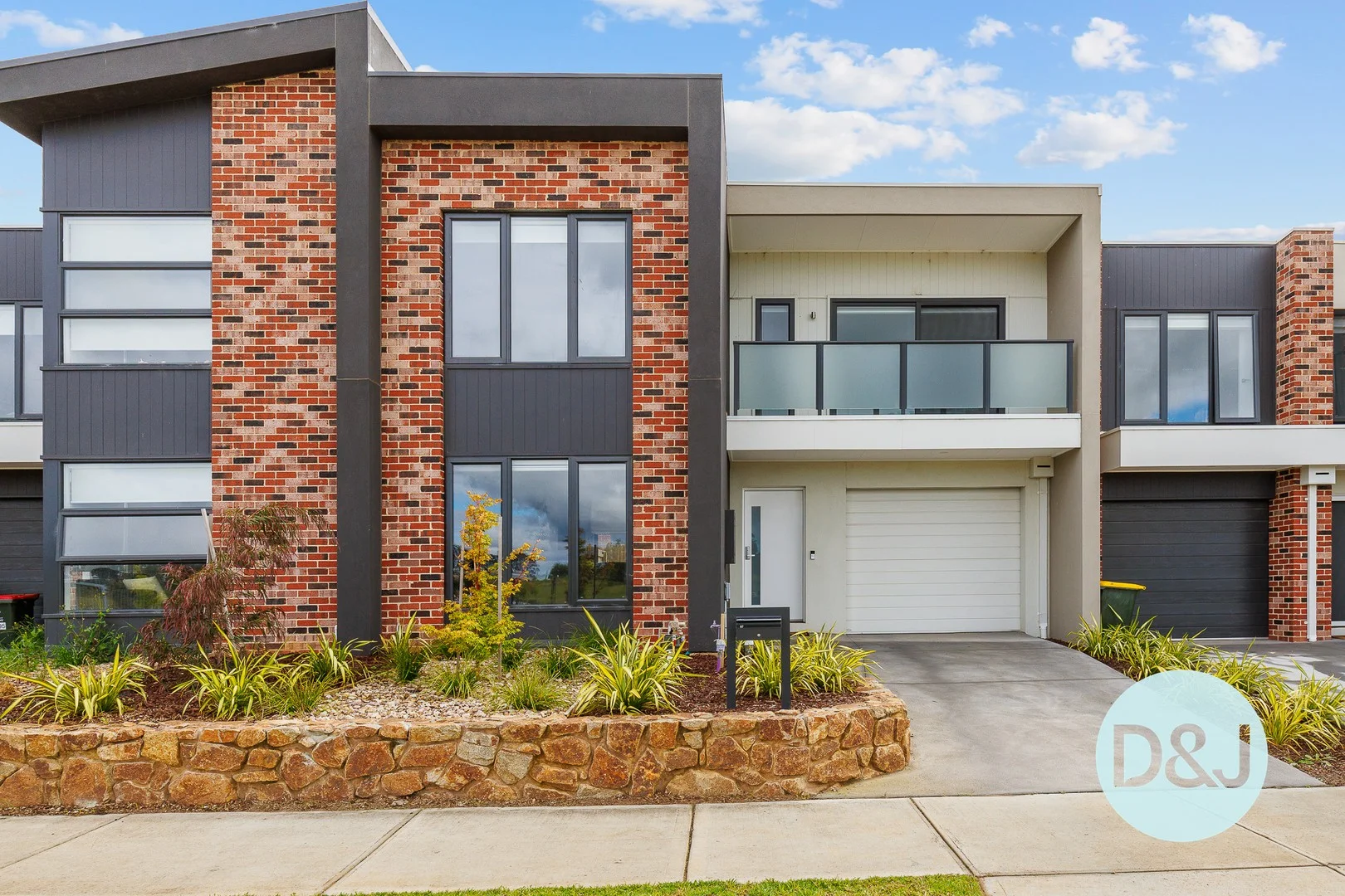 97 Creekside St, Clyde VIC 3978