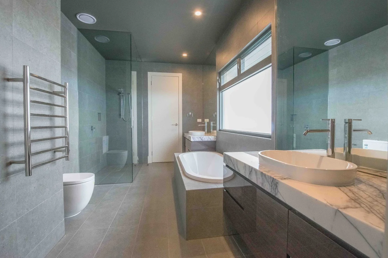 Additional image 12 of 10a Huntingdon Road, Bentleigh East VIC 3165