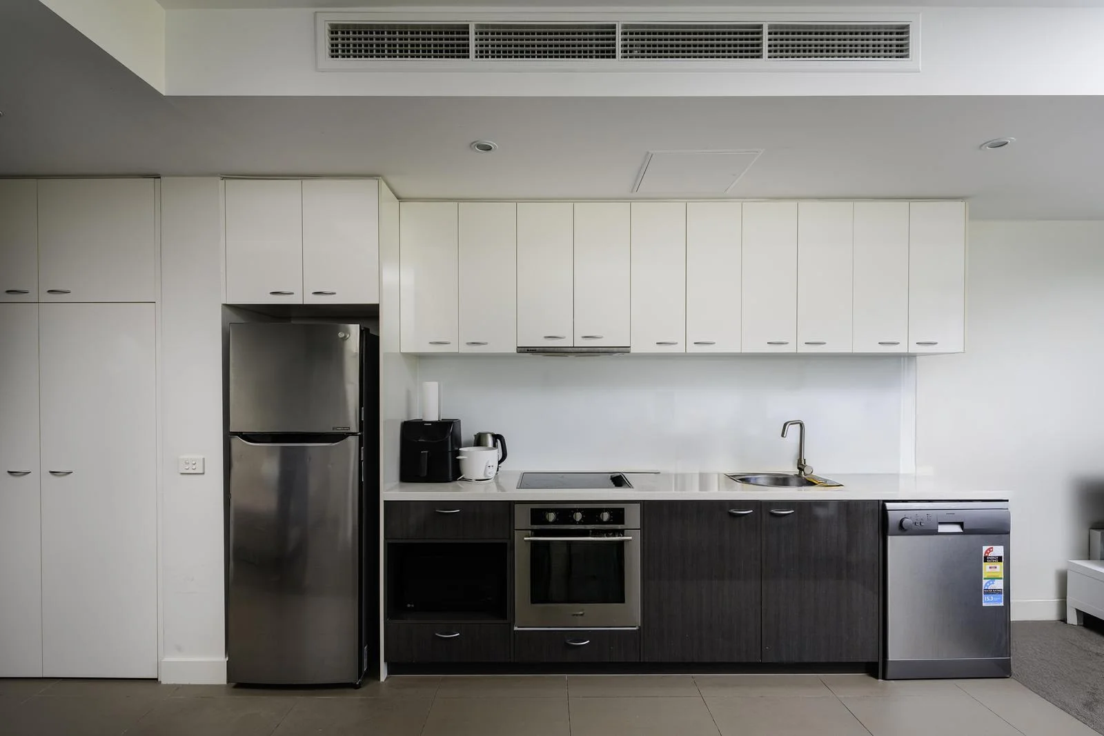 Additional image 5 of 505/95 Berkeley Street, Melbourne VIC 3000