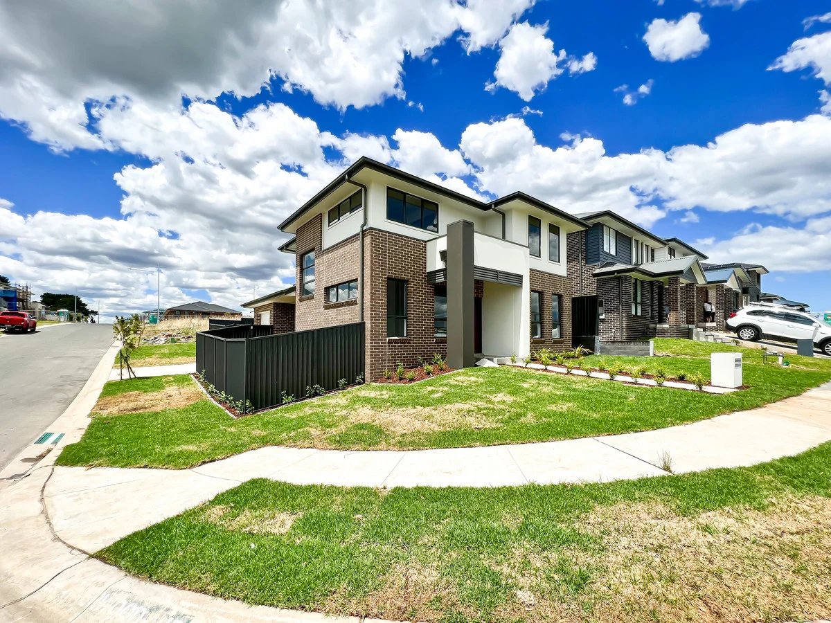 33 Capparis Lane, Leppington NSW 2179