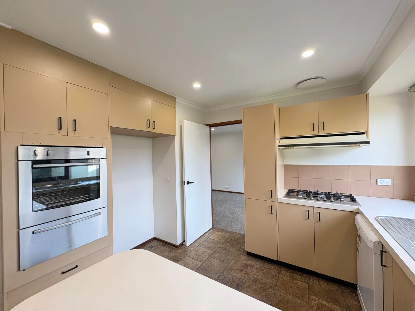Additional image 8 of 384 Melrose Drive, Tullamarine VIC 3043