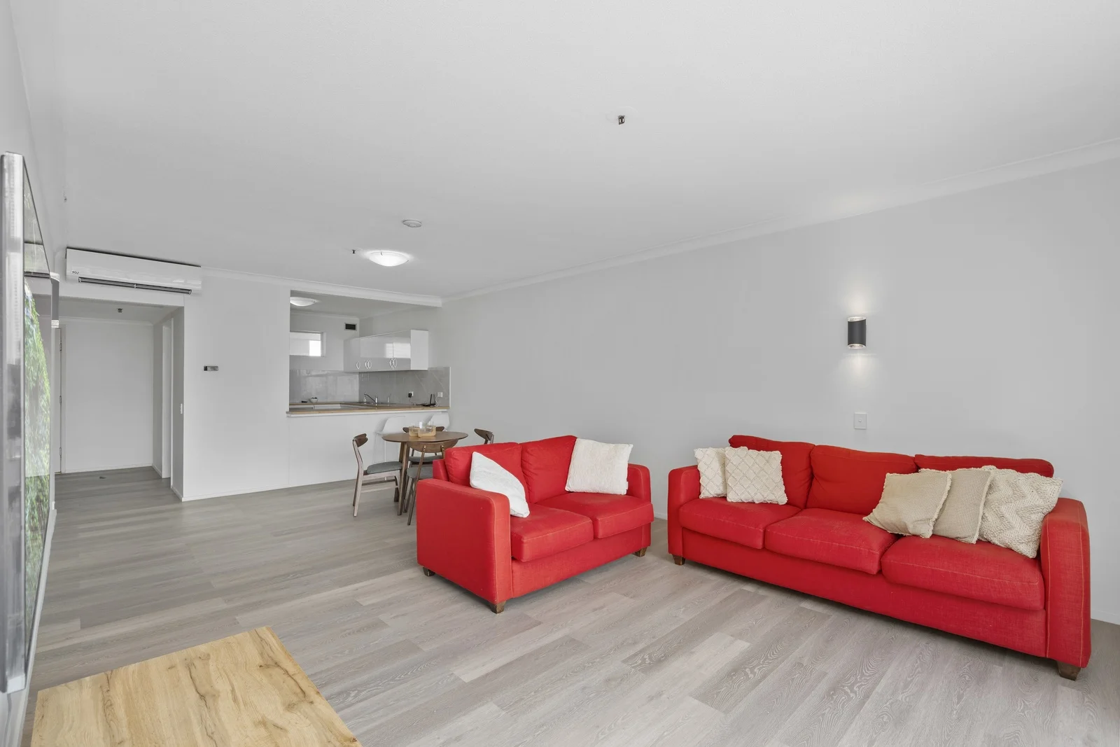 Additional image 7 of 1805/3422 Surfers Paradise Boulevard, Surfers Paradise QLD 4217