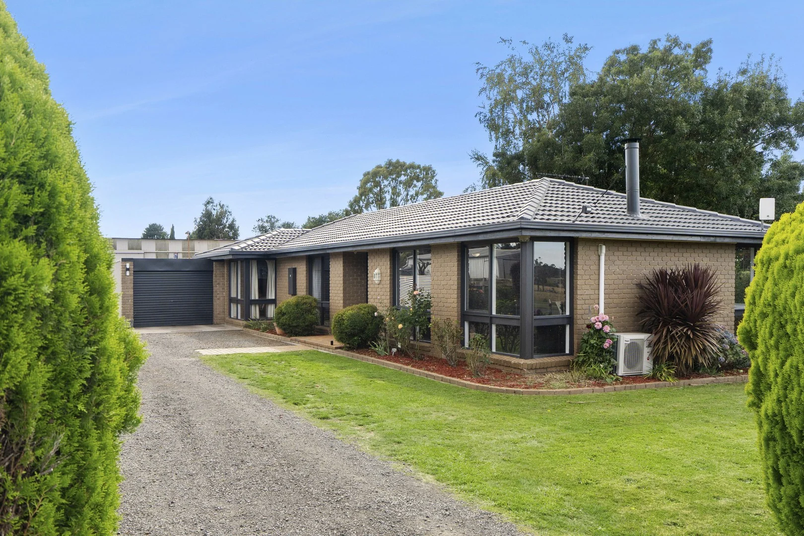 14 Tylden-Woodend Road, Tylden VIC 3444