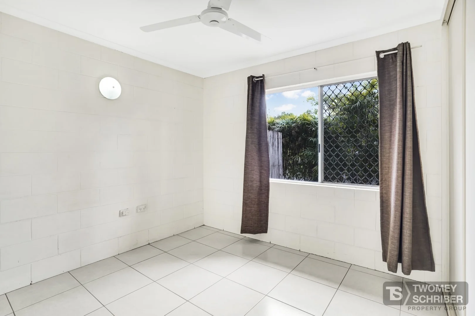 Additional image 5 of 28 Oleander Street, Holloways Beach QLD 4878