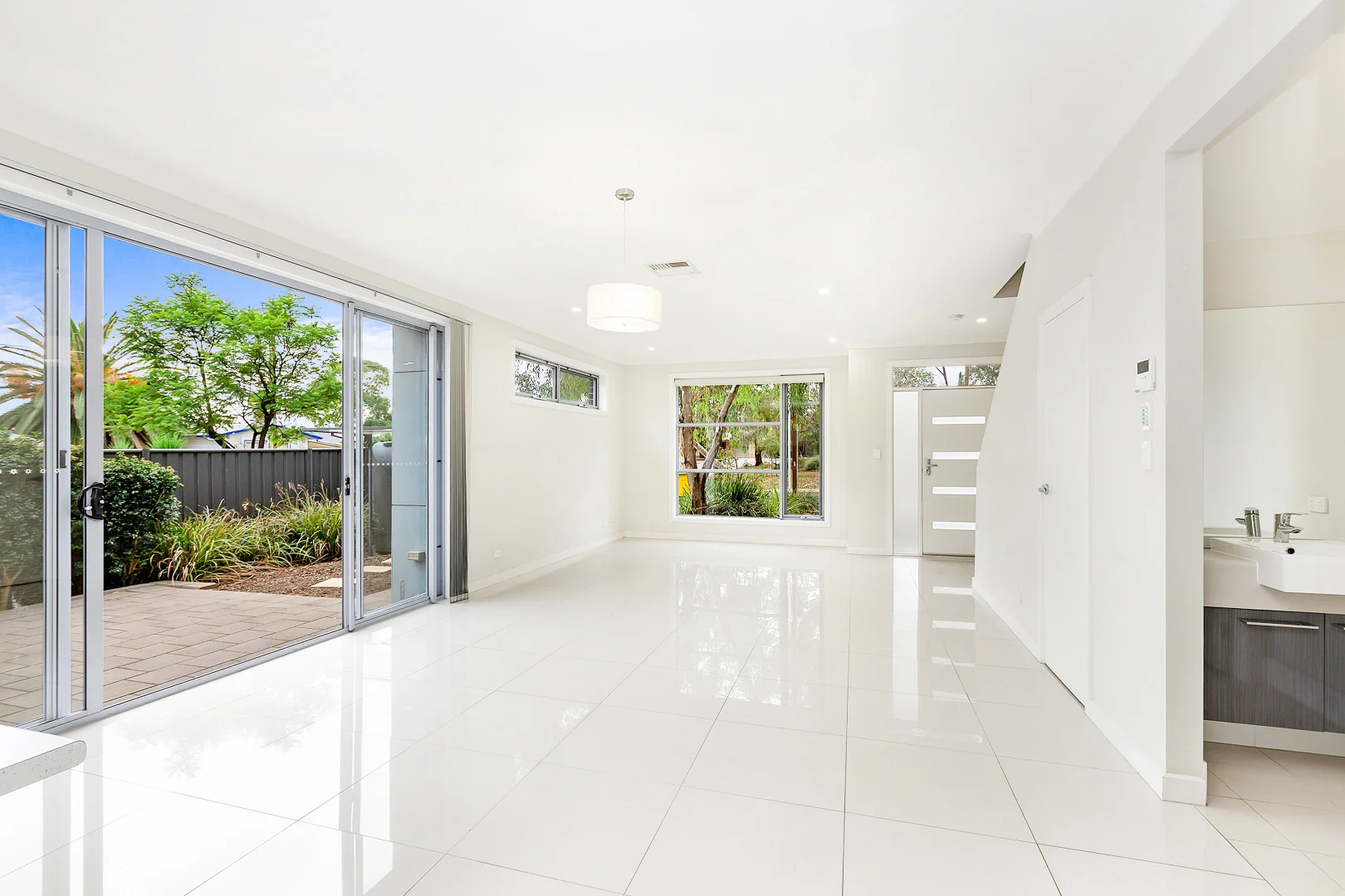 Additional image 4 of 2E Waratah Square, Seacombe Gardens SA 5047