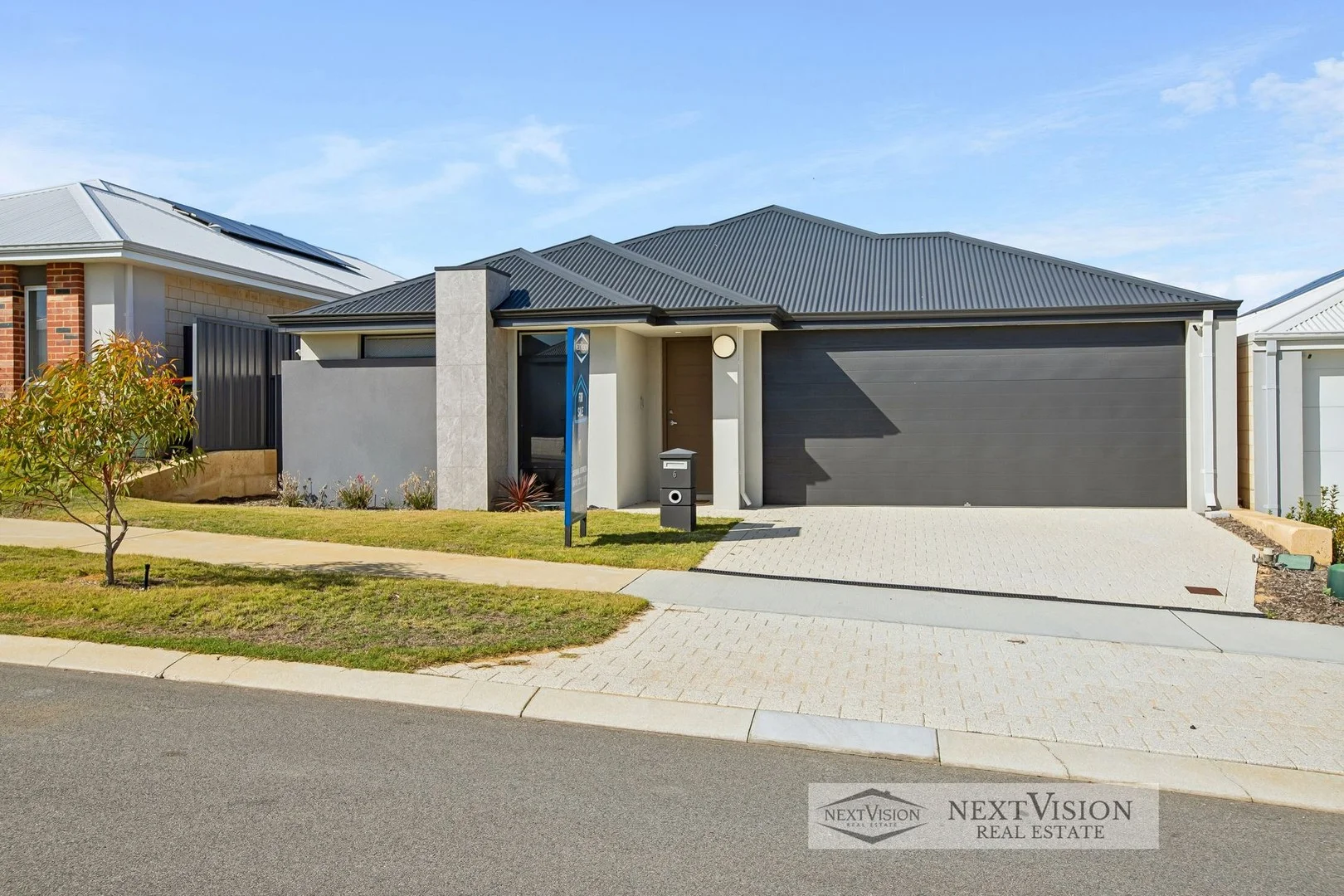 6 Corymbia Way, Hammond Park WA 6164