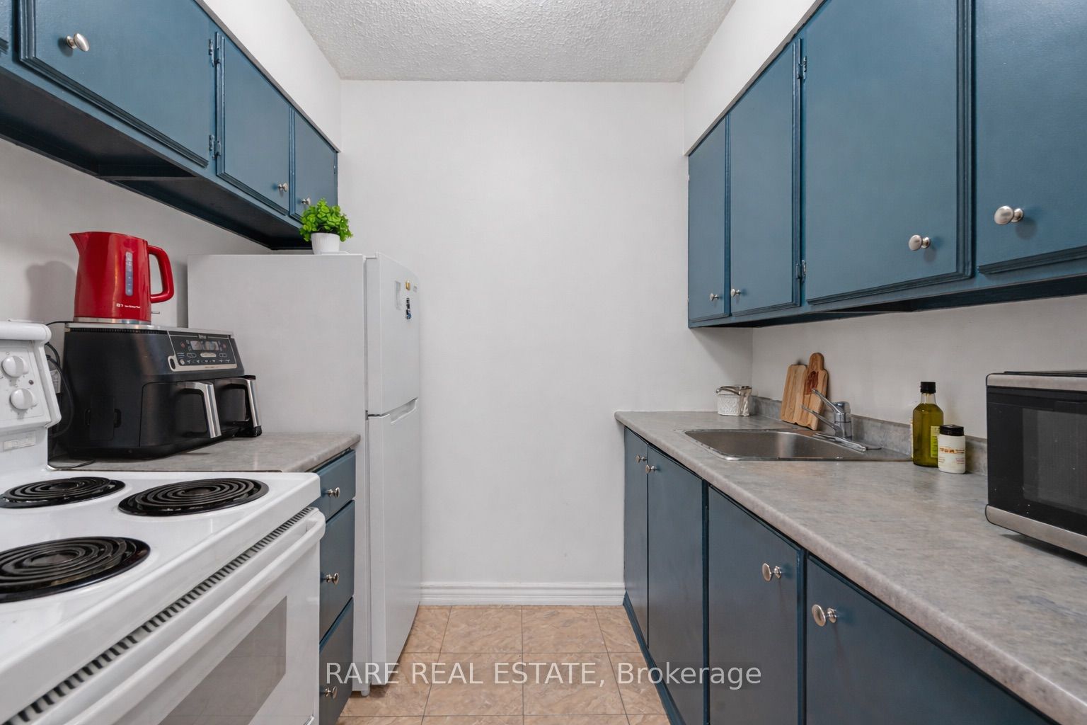 1210-50 Lotherton Pathway, Toronto, ON, M6B 2G7 photo 2