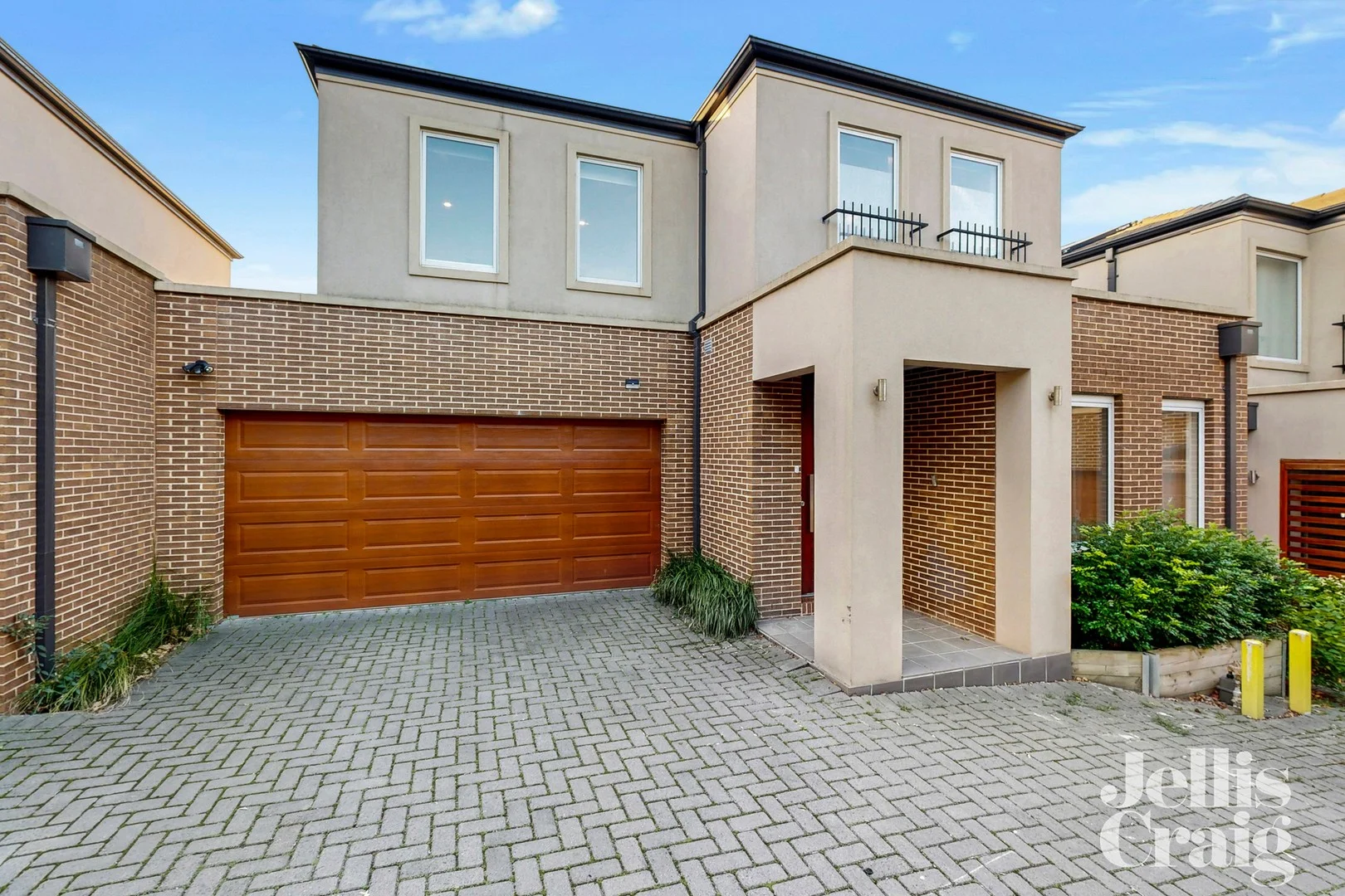 2/5 Dunure Court, Balwyn VIC 3103