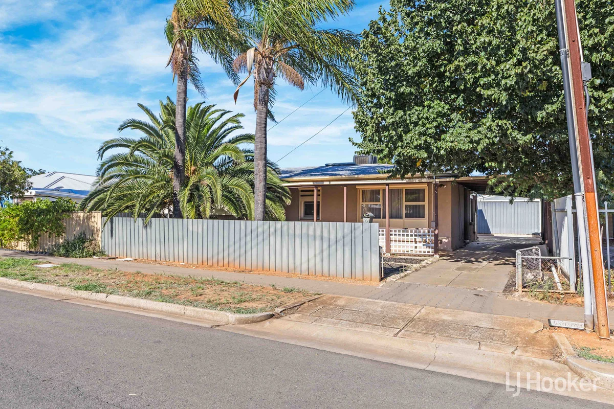 56 Mainwaring Crescent, Davoren Park SA 5113 photo 2