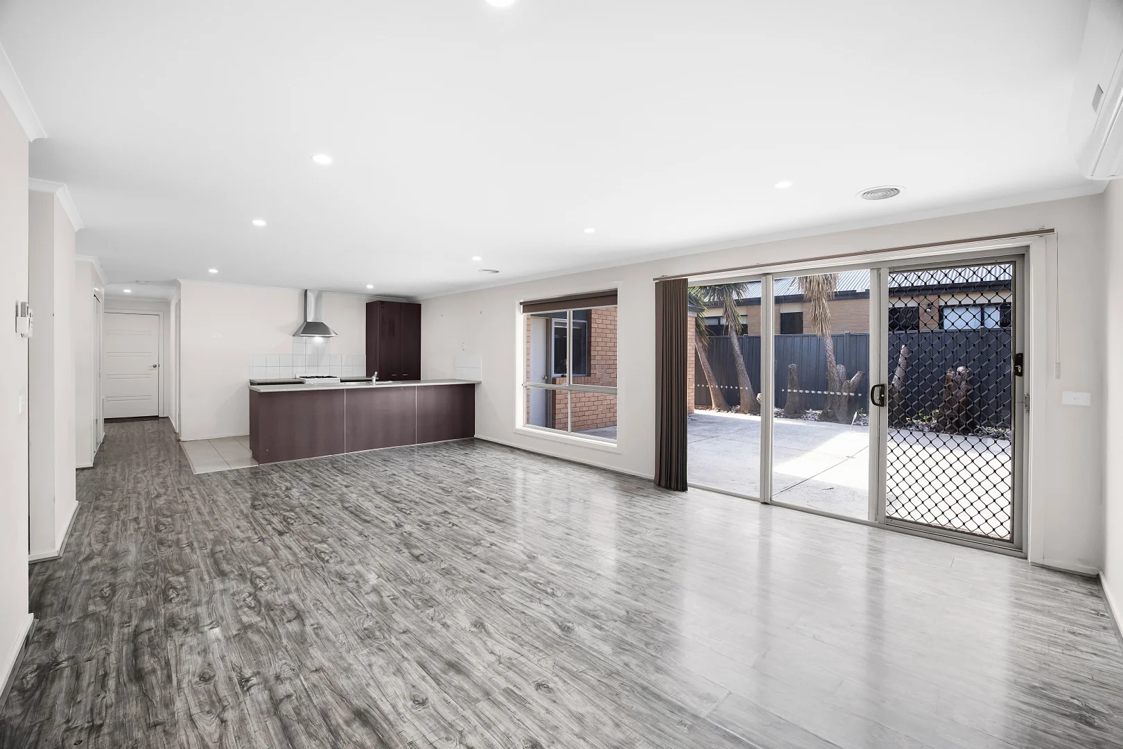 Additional image 4 of 27 Bungalook Street, Manor Lakes VIC 3024