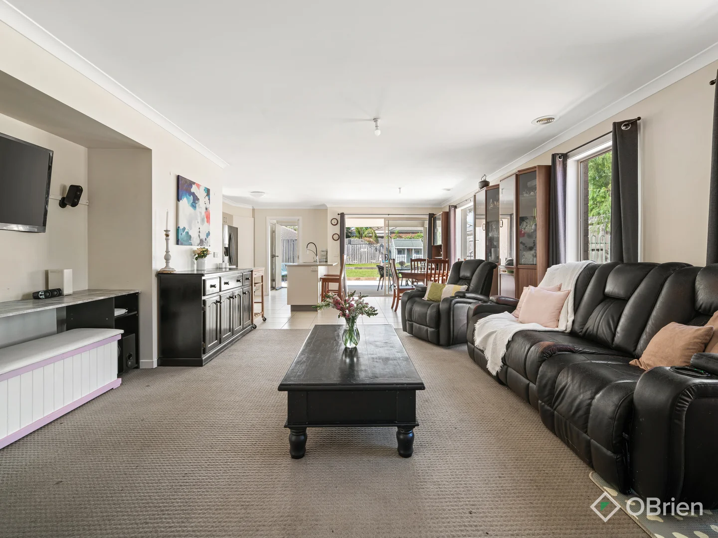 4 Reece Court, Carrum Downs VIC 3201 photo 3