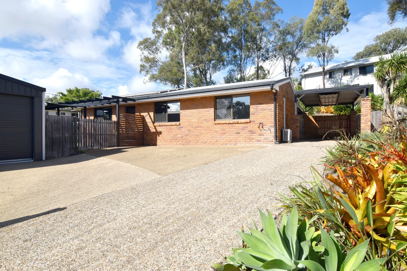 5 Carinya Drive, Clinton QLD 4680