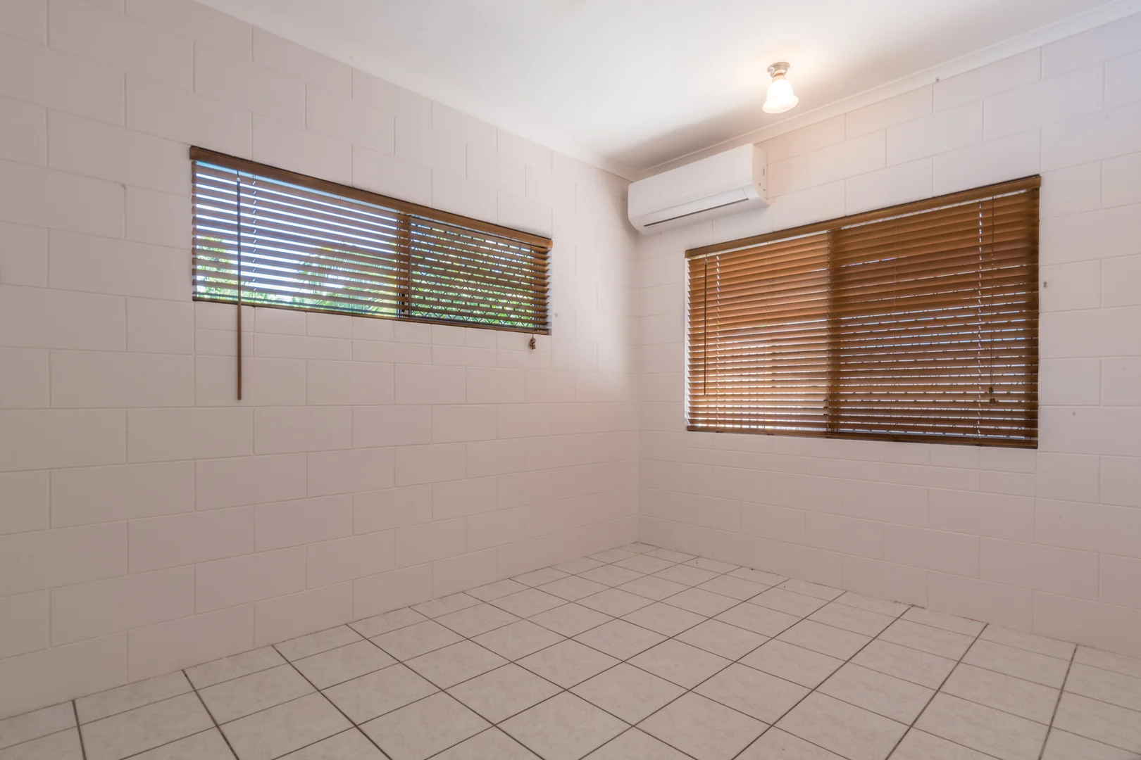 Additional image 6 of 2/4 Ireland Crescent, Whitfield QLD 4870