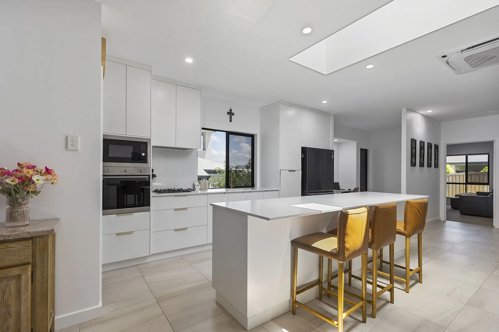 Additional image 4 of 59 Hicks Road, Glenella QLD 4740