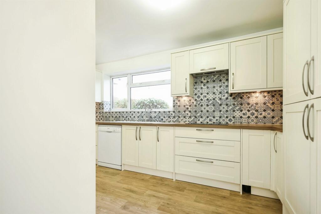 Additional image 5 of The Close, Hollywood, Birmingham