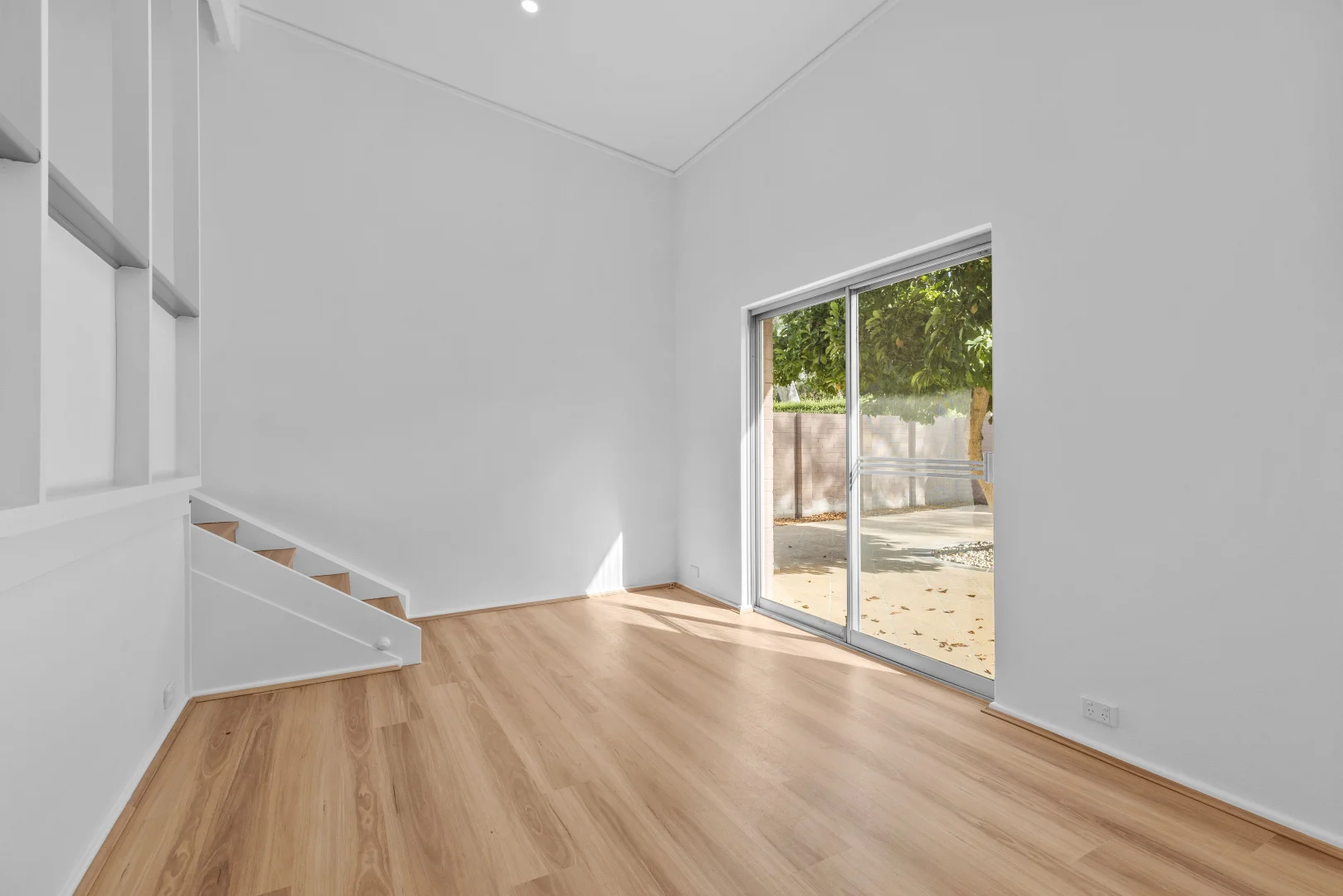 Additional image 10 of 125 Mugga Way, Red Hill ACT 2603