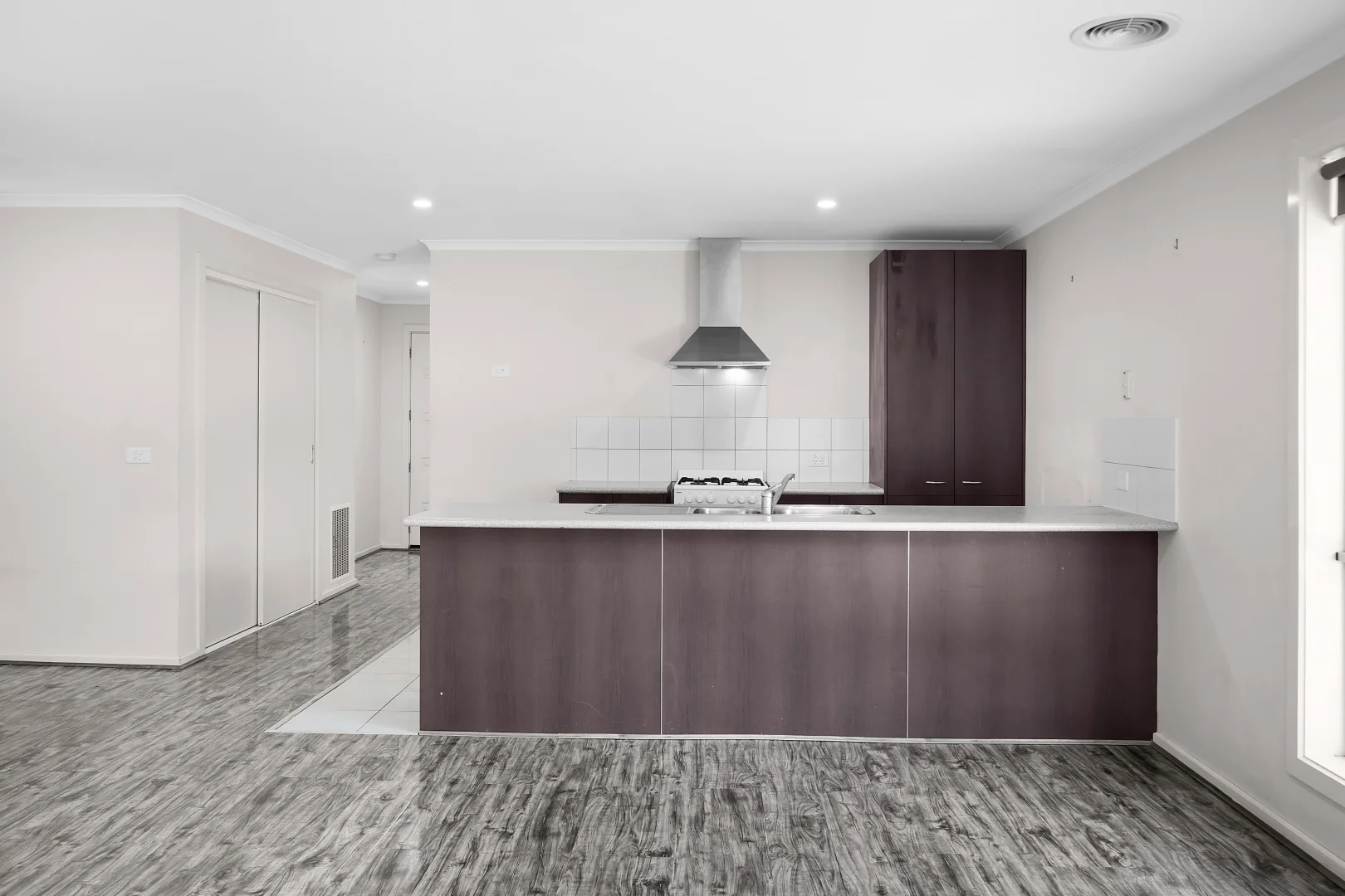 Additional image 8 of 27 Bungalook Street, Manor Lakes VIC 3024