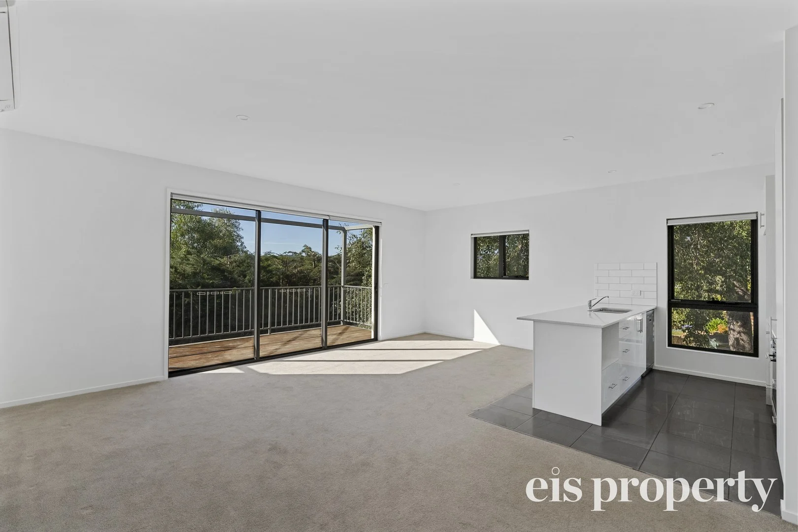 6/12a Bellevue Parade, New Town TAS 7008